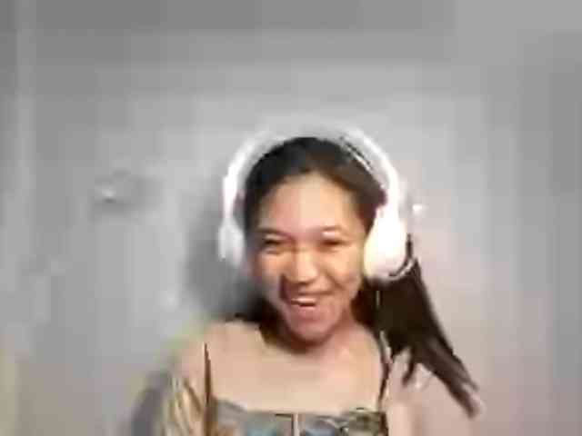 MavisFrisbey webcam