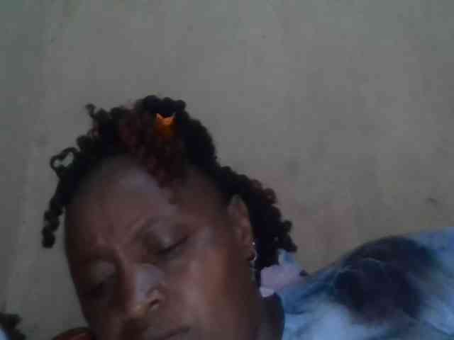 TheirQueen webcam