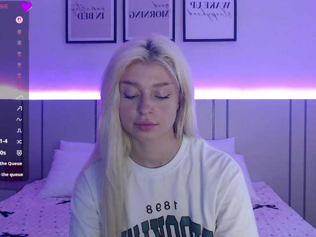 BlondyLi live cam on BongaCams