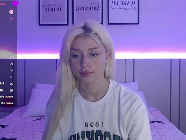BlondyLi live cam on BongaCams