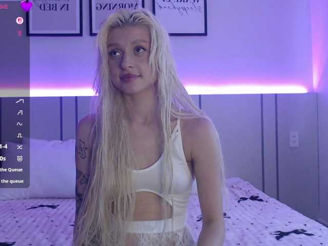 BlondyLi live cam on BongaCams