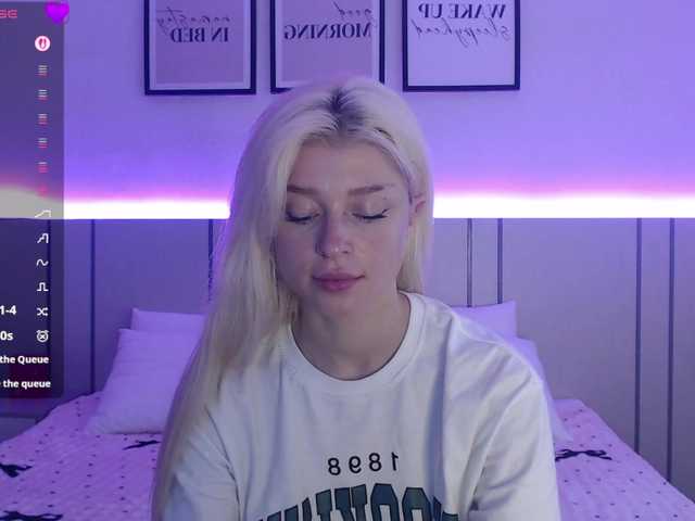 BlondyLi live cam on BongaCams
