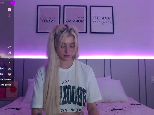 BlondyLi live cam on BongaCams