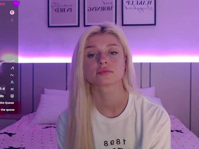 BlondyLi live cam on BongaCams