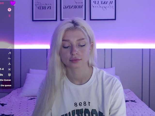 BlondyLi live cam on BongaCams