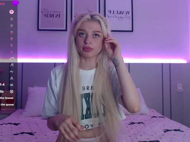 BlondyLi live cam on BongaCams