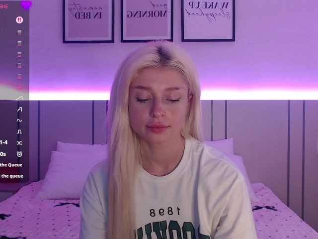 BlondyLi live cam on BongaCams