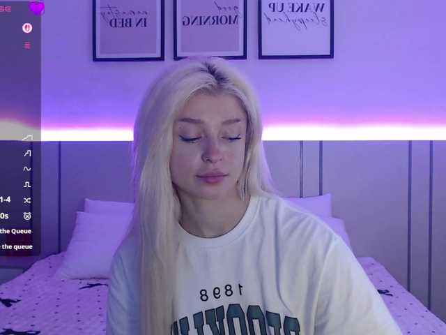 BlondyLi live cam on BongaCams