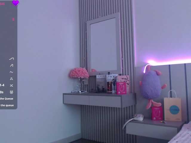 BlondyLi live cam on BongaCams