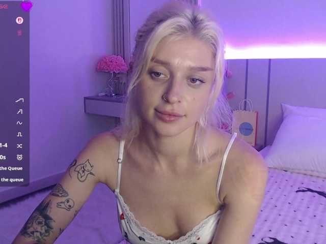 BlondyLi live cam on BongaCams