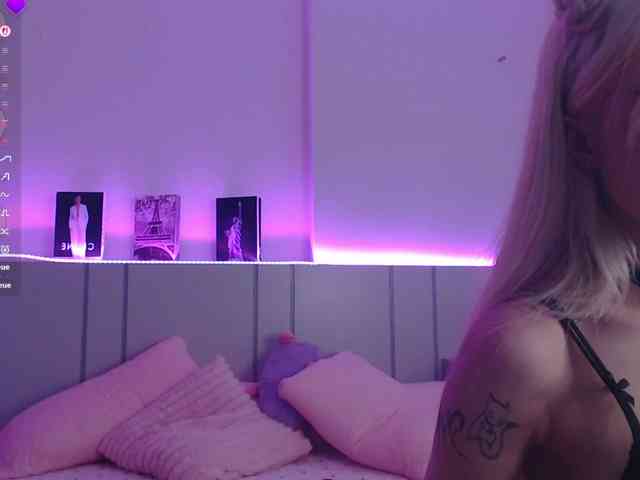 Modella: BlondyLi