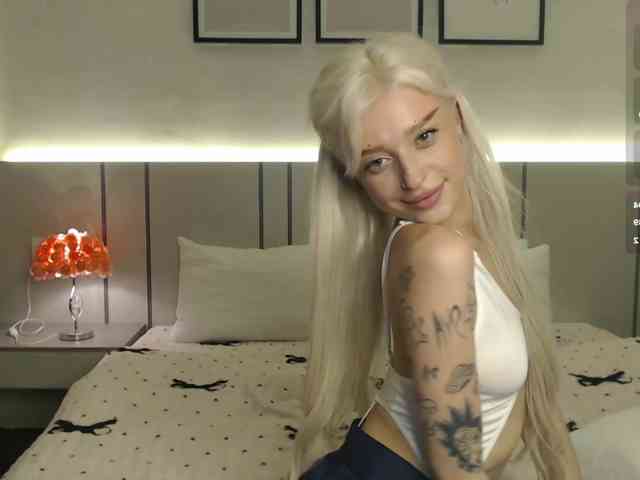 BlondyLi BlondyLi