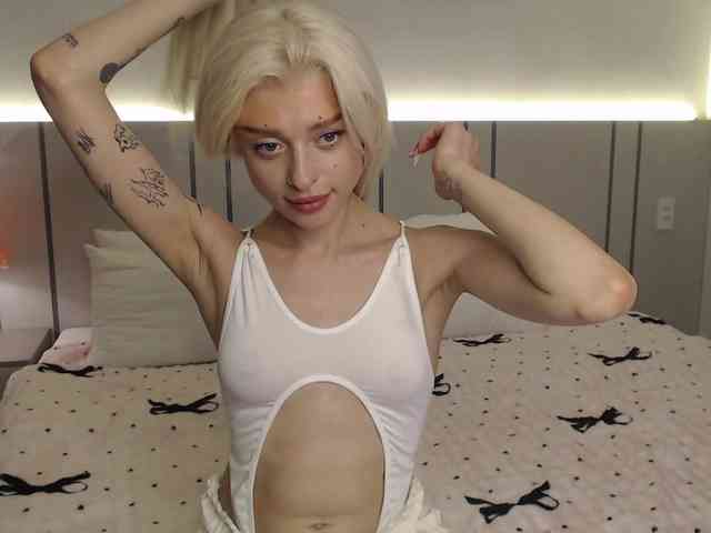 BlondyLi
