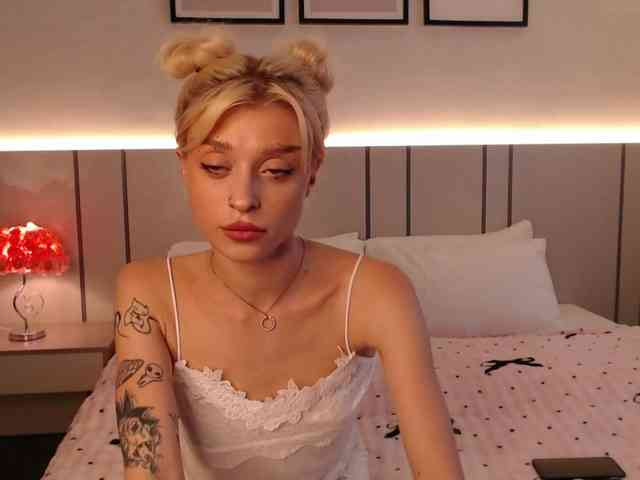 BlondyLi