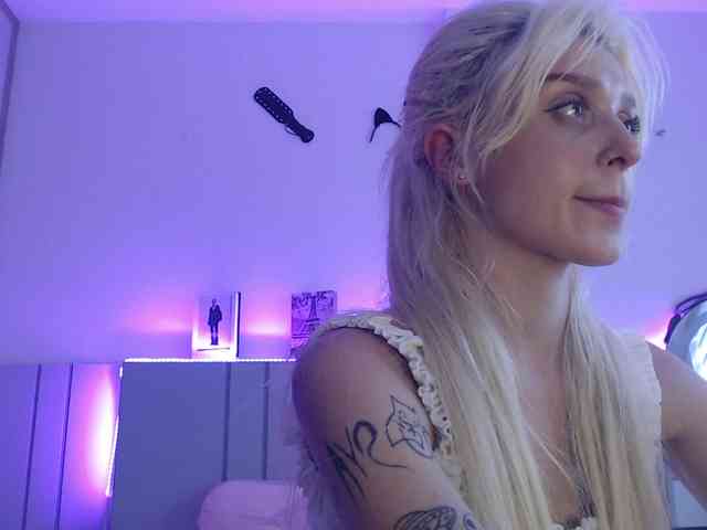 BlondyLi