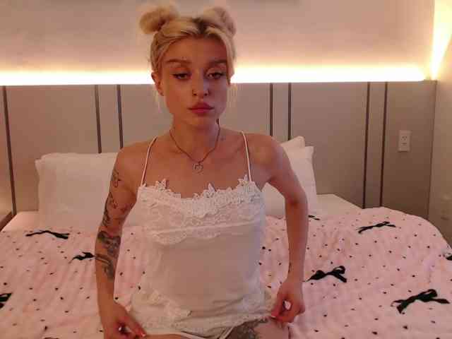 BlondyLi
