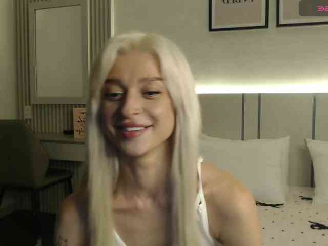 BlondyLi BlondyLi