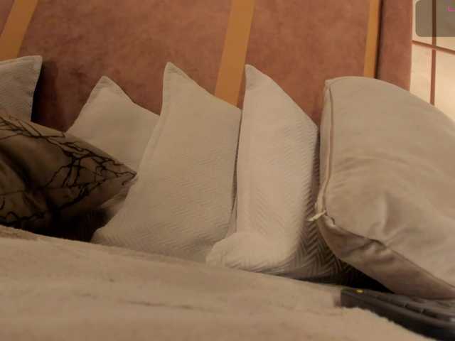 dionneventuri live cam on BongaCams
