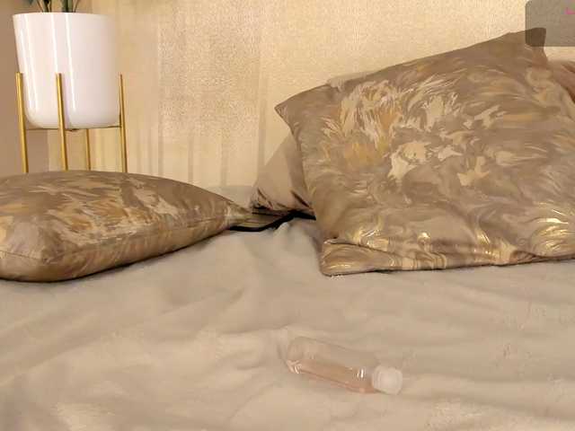 dionneventuri live cam on BongaCams