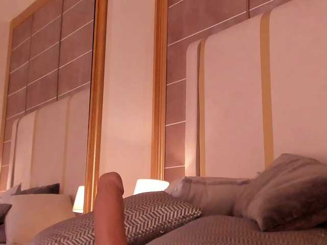 dionneventuri live cam on BongaCams