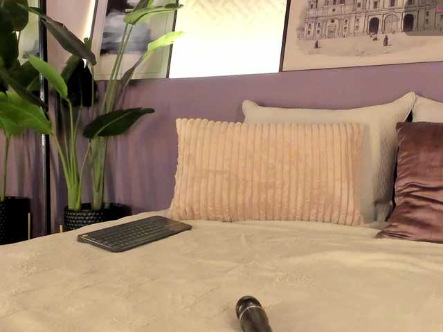 dionneventuri live cam on BongaCams