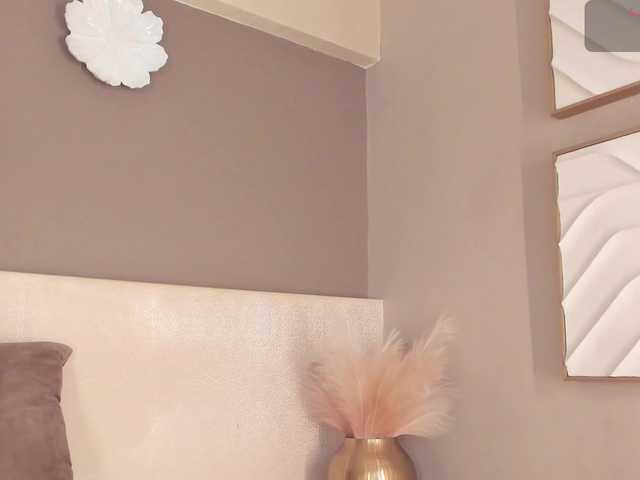dionneventuri live cam on BongaCams