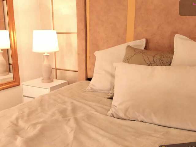 dionneventuri live cam on BongaCams