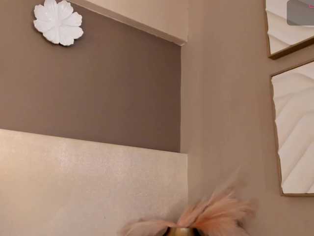 dionneventuri live cam on BongaCams