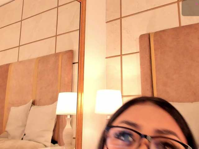 dionneventuri live cam on BongaCams