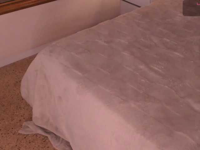 dionneventuri live cam on BongaCams