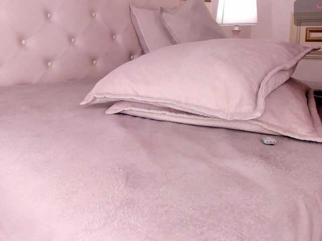dionneventuri live cam on BongaCams