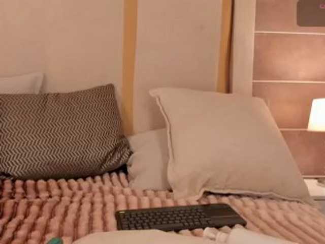 dionneventuri live cam on BongaCams