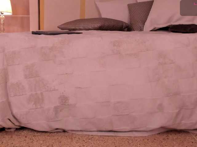 dionneventuri live cam on BongaCams
