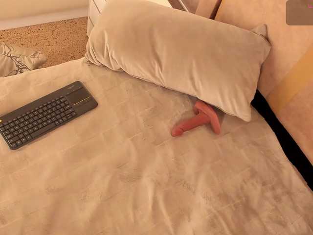 dionneventuri live cam on BongaCams