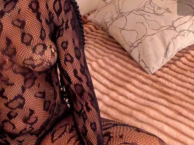 dionneventuri live cam on BongaCams