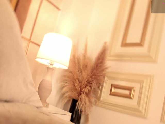 dionneventuri live cam on BongaCams