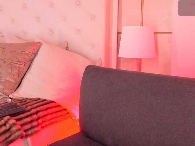dionneventuri live cam on BongaCams