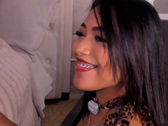 dionneventuri, en vivo ahora en BongaCams