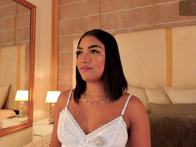 dionneventuri live cam on BongaCams