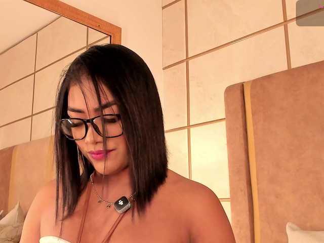 dionneventuri live cam