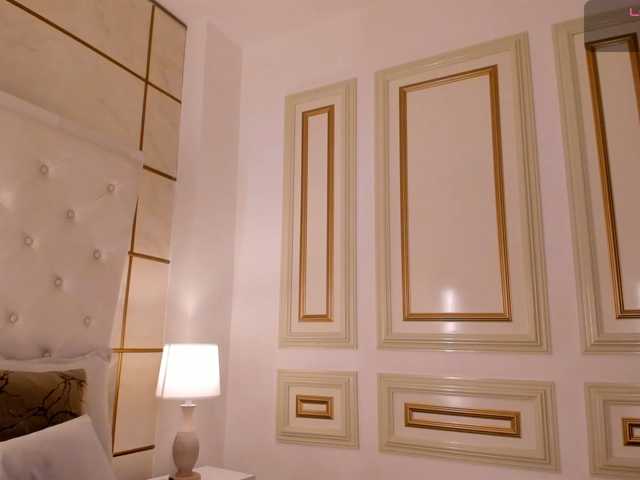 dionneventuri live cam on BongaCams