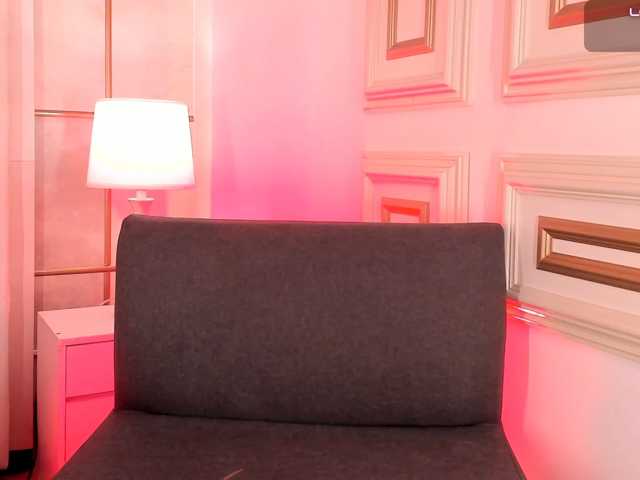 dionneventuri live cam on BongaCams