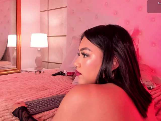 dionneventuri live cam on BongaCams