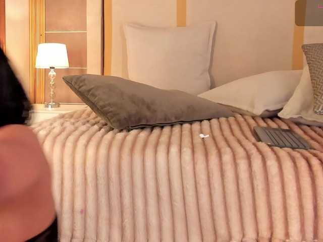 dionneventuri live cam on BongaCams