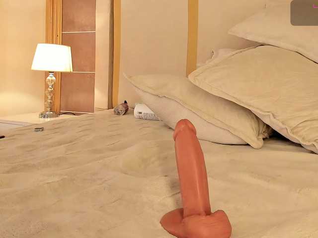 dionneventuri live cam on BongaCams
