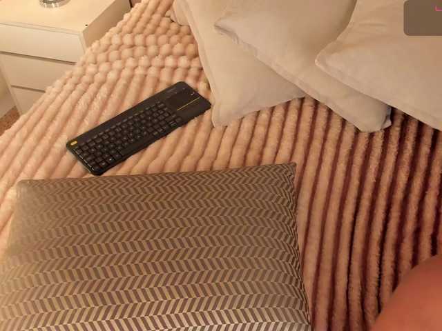 dionneventuri live cam on BongaCams