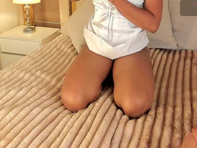 dionneventuri live cam on BongaCams