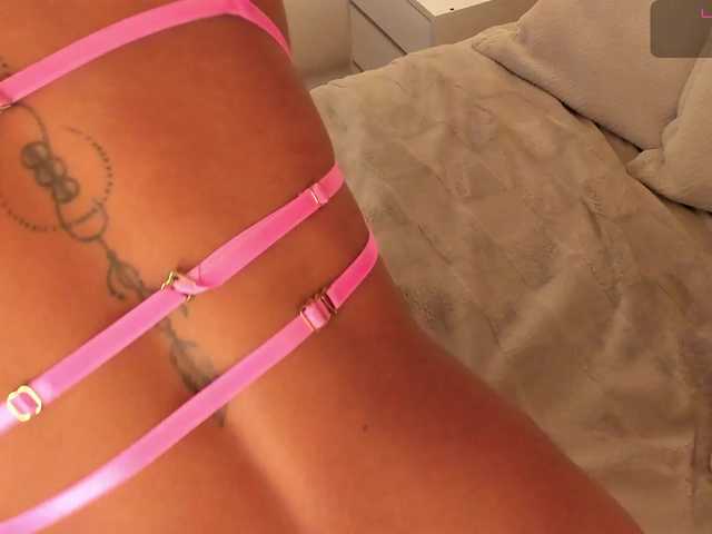 dionneventuri live cam on BongaCams