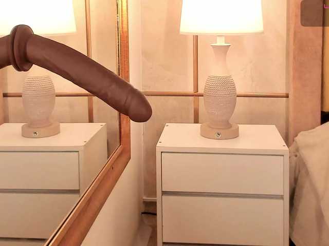 dionneventuri live cam on BongaCams