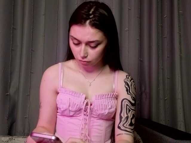  Danimelody chat room